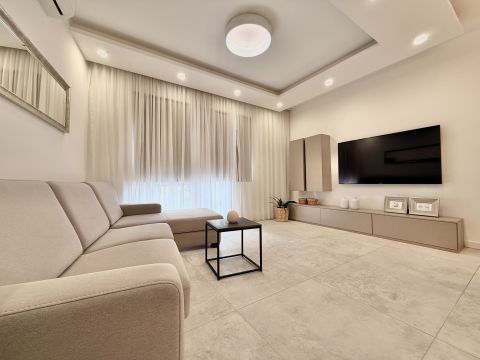 Eladó Lakás 7621 Pécs 