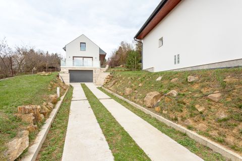 Eladó Ház 1028 Budapest 2. kerület 