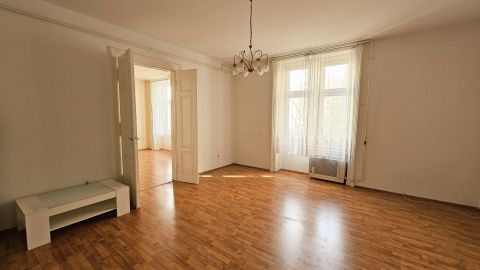 Eladó Lakás 1064 Budapest 6. kerület 