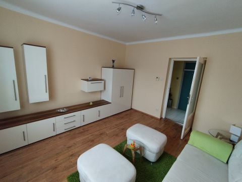 Eladó Lakás 2800 Tatabánya 