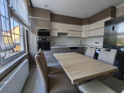 Eladó Lakás 8800 Nagykanizsa 8800 Nagykanizsa, Erzsébet tér 2 HRSZ 1967/A/11