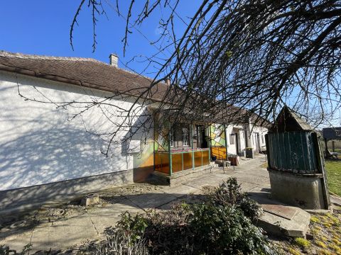 Eladó Ház 9909 Magyarnádalja 