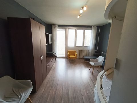 Eladó Lakás 6000 Kecskemét , Batthány utca 3.emeletei lakás