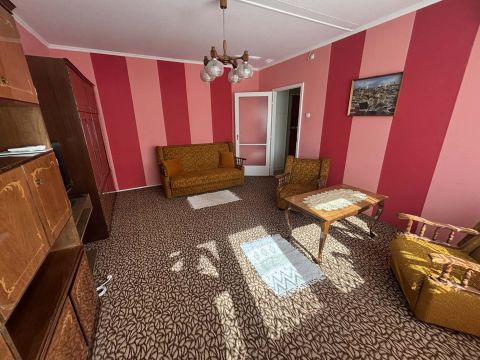 Eladó Lakás 6000 Kecskemét , Lóverseny utca 