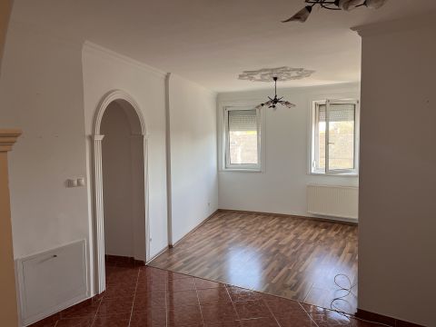 Eladó Lakás 1046 Budapest 4. kerület , Kiváló lehetőség Újpest kertvárosi részén