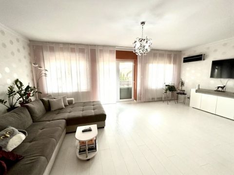 Eladó Ház 4271 Mikepércs , szívében, csendes-nyugodt környezetben eladó családi ház