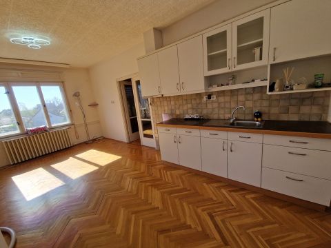 Eladó Ház 6503 Baja Katonaváros, Sparhoz közel