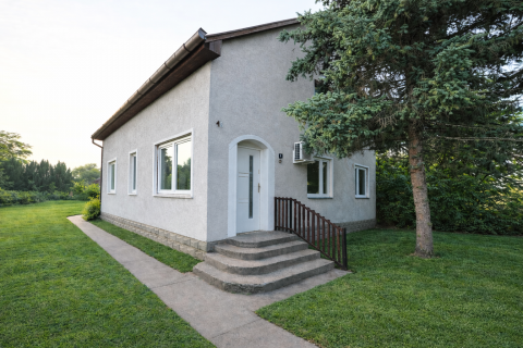 Eladó Ház 2030 Érd , KÖZEL KÖLTÖZHETŐ ÁLLAPOTBAN