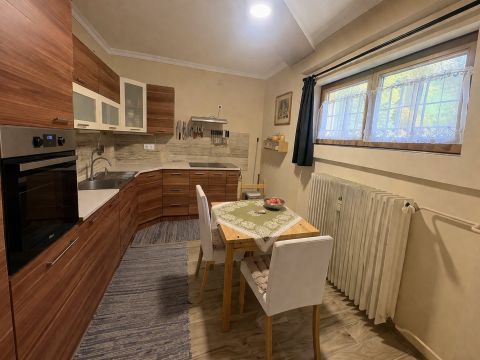 Eladó Lakás 2400 Dunaújváros 