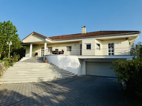 Eladó Ház 2500 Esztergom 