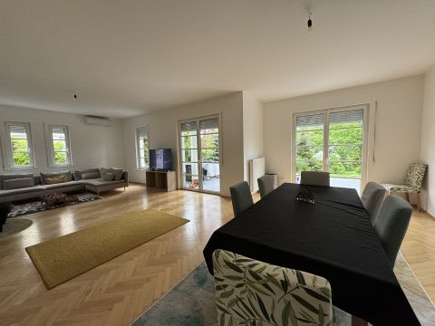 Eladó Ház 1029 Budapest 2. kerület , Csendes utcán a Máriaremetén 