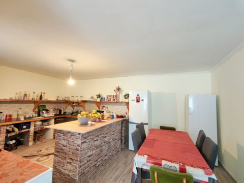 Eladó Ház 8666 Bedegkér , Felújított alap, rengeteg lehetőség!