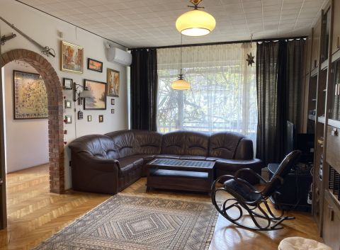 Eladó Ház 1141 Budapest 14. kerület 