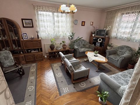 Eladó Ház 4033 Debrecen Álmaid lehetősége a Csapókertben!