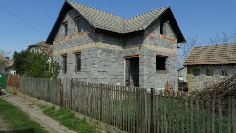 Eladó Ház 4066 Tiszacsege 