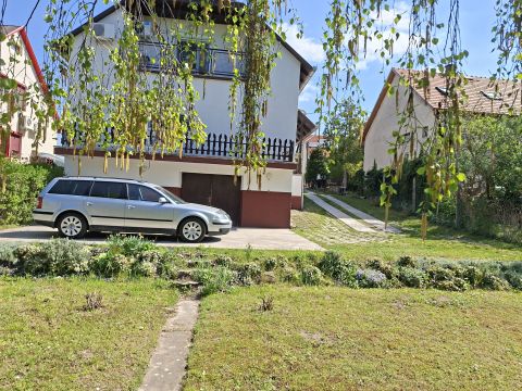 Eladó Ház 2038 Sóskút , Csendes utcában