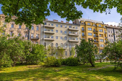 Eladó Lakás 1146 Budapest 14. kerület , NÍVÓS, VÁROSLIGETI BÁZIS - ERKÉLLYEL, TÁROLÓVAL ELADÓ!