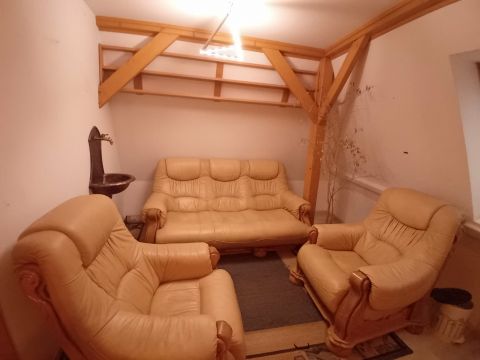 Kiadó Iroda 9028 Győr 