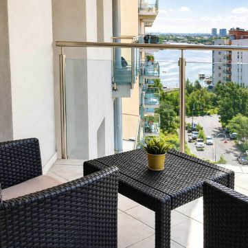 Eladó Lakás 1138 Budapest 13. kerület , XIII. Duna-part kétszobás magas emeleti felújítotott lakás