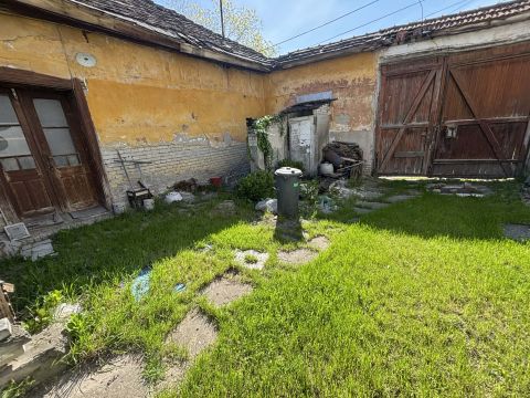 Eladó Telek 6000 Kecskemét Búzaszentelő utca 