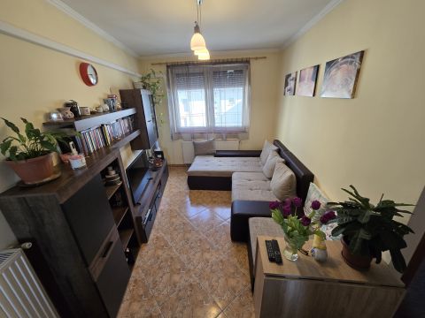 Eladó Lakás 2030 Érd kompakt lakás 3 hálószobával