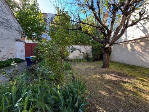 Eladó Ház 1135 Budapest 13. kerület XIII.kerületben Fejlesztési és többgenerációs otthon