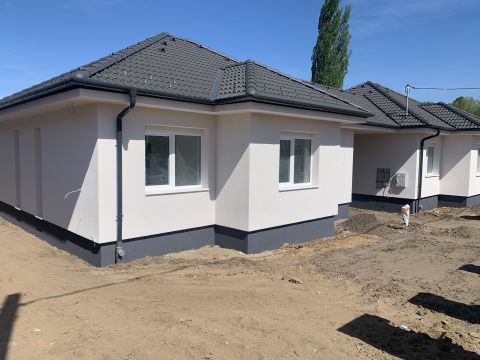 Eladó Ház 2113 Erdőkertes , Erdőkertes nincs utca