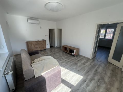 Eladó Ház 2200 Monor Szélmalom utca