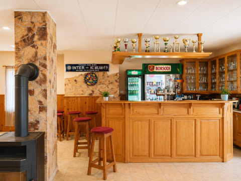 Eladó Vendéglátás 9363 Gyóró , Kossuth utca közelében