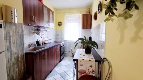 Eladó Lakás 7300 Komló 