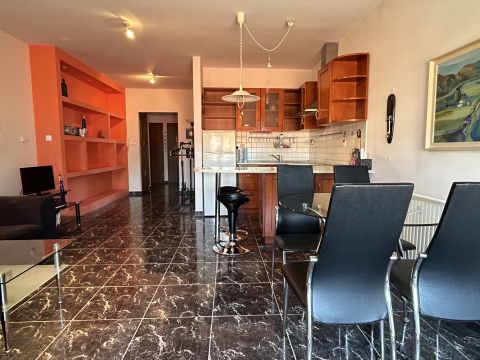 Eladó Lakás 8900 Zalaegerszeg Eladó a belvárosban lakás