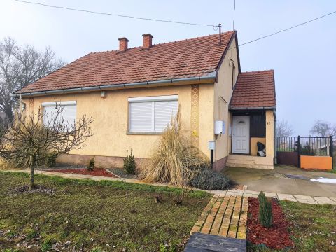 Eladó Ház 7228 Döbrököz , Széchenyi utca