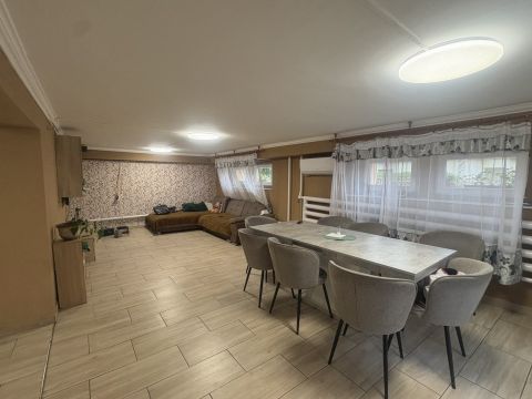 Eladó Ház 5126 Jászfényszaru 