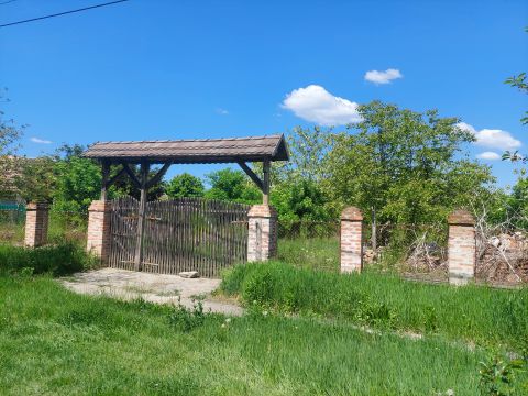 Eladó Telek 7843 Szaporca , Szaporcán vízparthoz közeli telek
