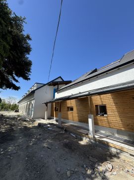 Eladó Lakás 2220 Vecsés , Vecsés központi részén mégis csendes kertvárosias utcában