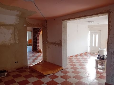 Eladó Ház 8868 Letenye , Letenyén eladó 140 m2 -es lakóház a város pihenő övezetében