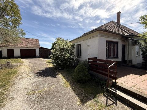 Eladó Ház 7020 Dunaföldvár , 7020 Dunaföldvár, Csendes