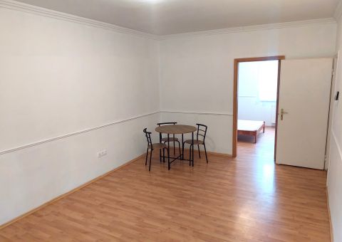 Kiadó Lakás 7400 Kaposvár ***KIADÓ, Dési Huber utca, igényes, 2 szobás, erkélyes lakás