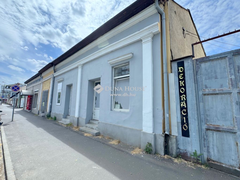 4400 Nyíregyháza , Belváros — 1/9