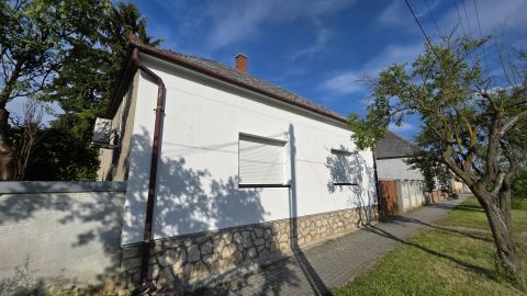 Eladó Ház 9545 Jánosháza 