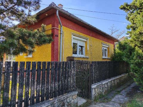 Eladó Ház 5054 Jászalsószentgyörgy , 5054 Jászalsószentgyörgy, csendes