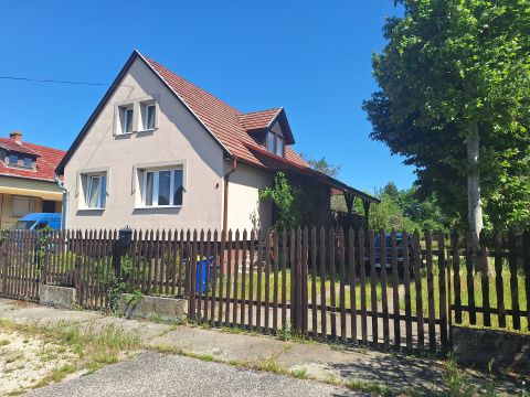 Kiadó Ház 6000 Kecskemét , Katonatelep