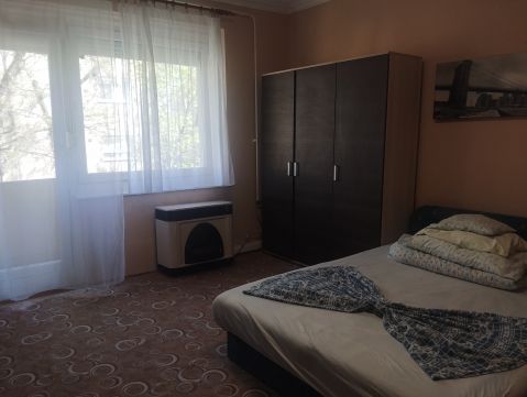 Eladó Lakás 7633 Pécs , Pécs, Páfrány utca