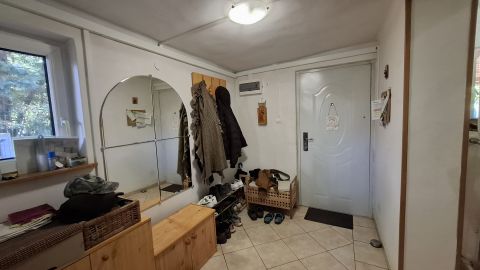 Eladó Ház 2113 Erdőkertes Önálló ház Erdőkertes központi részén