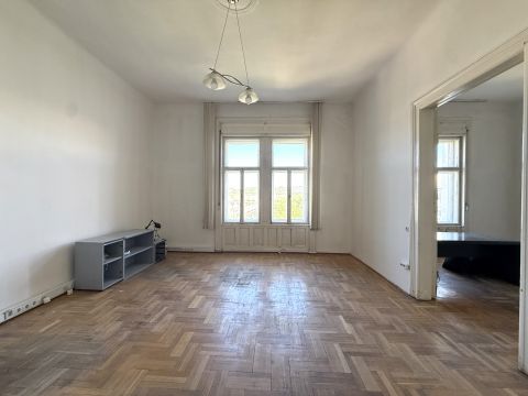 Eladó Lakás 1137 Budapest 13. kerület Szent István körút- Dunára és Budára panorámás,felújítandó