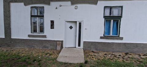 Kiadó Tároló/Raktár 6000 Kecskemét , Kiadó tároló raktár Parasztfőiskola területén