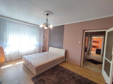 Eladó Lakás 6000 Kecskemét , Széchenyiváros, Akadémia krt.