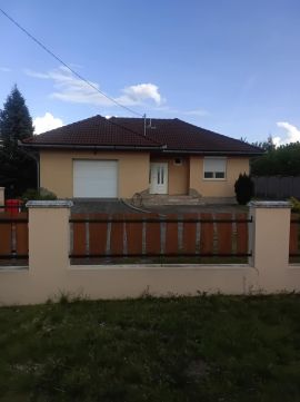 Kiadó Ház 2531 Tokod 