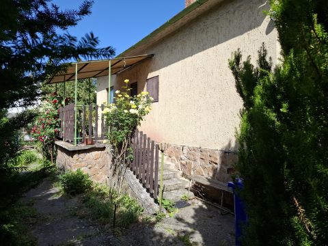 Eladó Ház 2011 Budakalász 