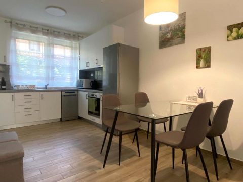 Eladó Lakás 8621 Zamárdi 8621 Zamárdi, üdülőövezet